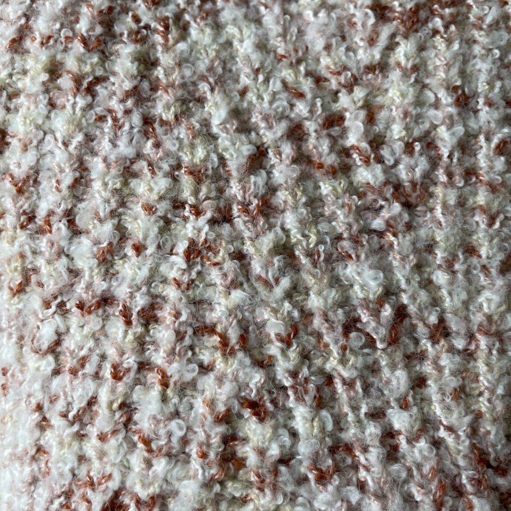 Universal Thread Sweater - Picture 4 of 4